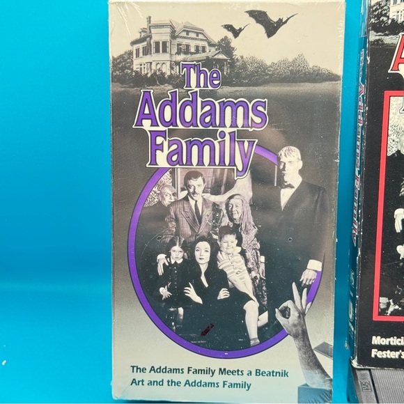 Lot of 5 Vintage Addams Family VHS Worldvision Home Video Tested 1 Sealed Rare - Picture 2 of 15